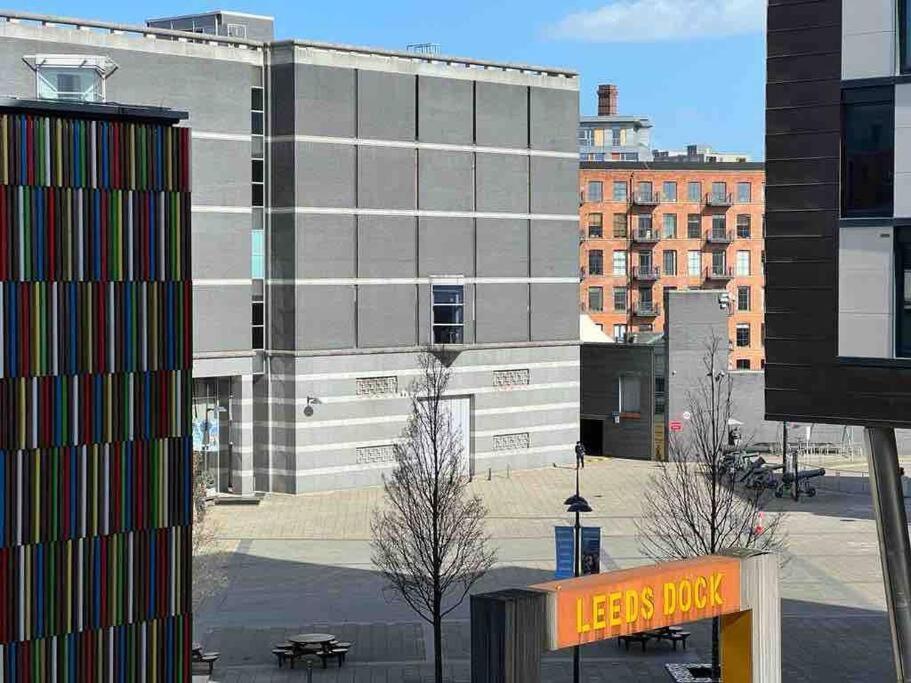 Leeds Clarence Dock 2 Bedroom Apt Экстерьер фото