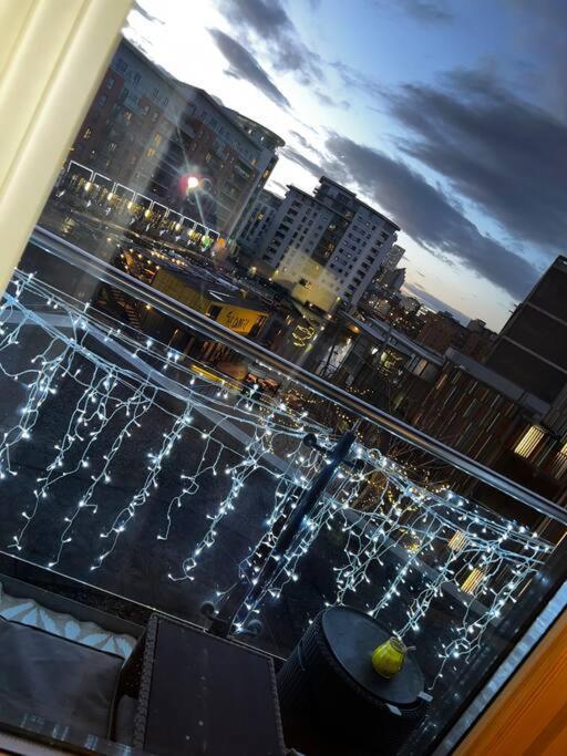 Leeds Clarence Dock 2 Bedroom Apt Экстерьер фото