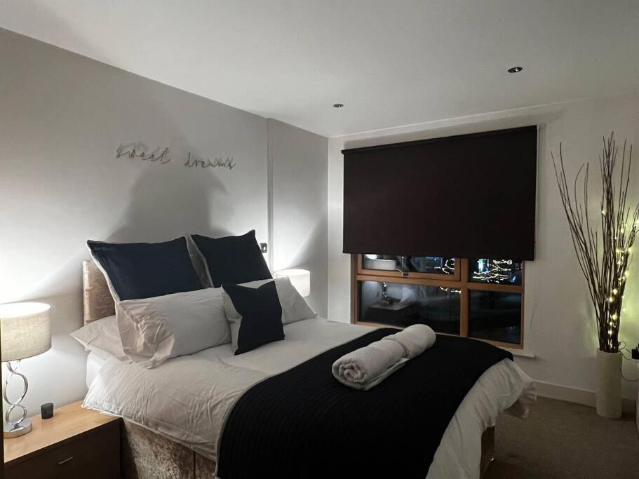 Leeds Clarence Dock 2 Bedroom Apt Экстерьер фото