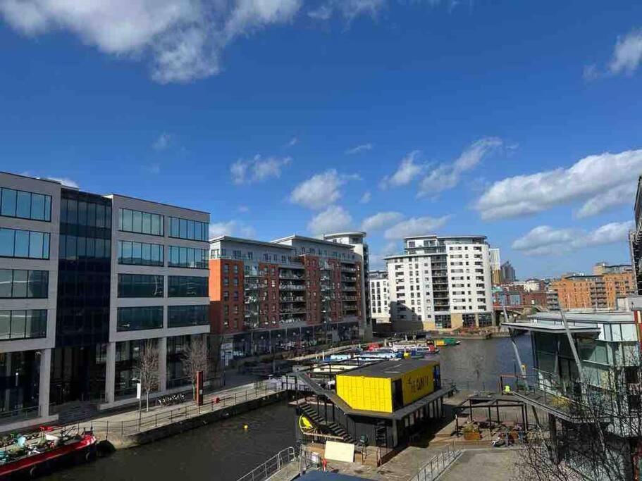 Leeds Clarence Dock 2 Bedroom Apt Экстерьер фото